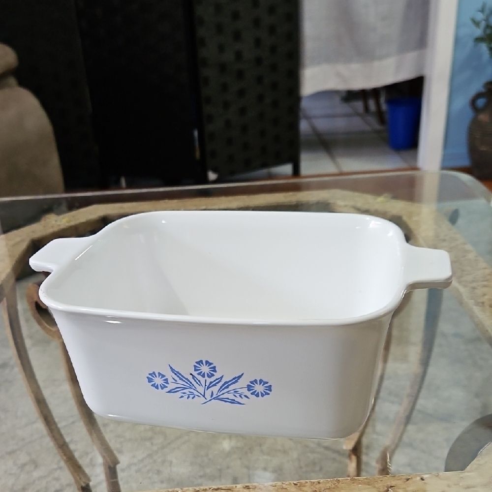 Vintage CorningWare Blue Cornflower 1.5 Qt Baking Dish P-1 1/2-B EUC
